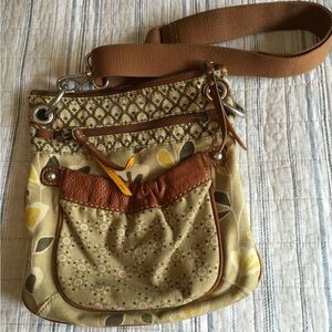 Fossil Vintage Original cross body bag.